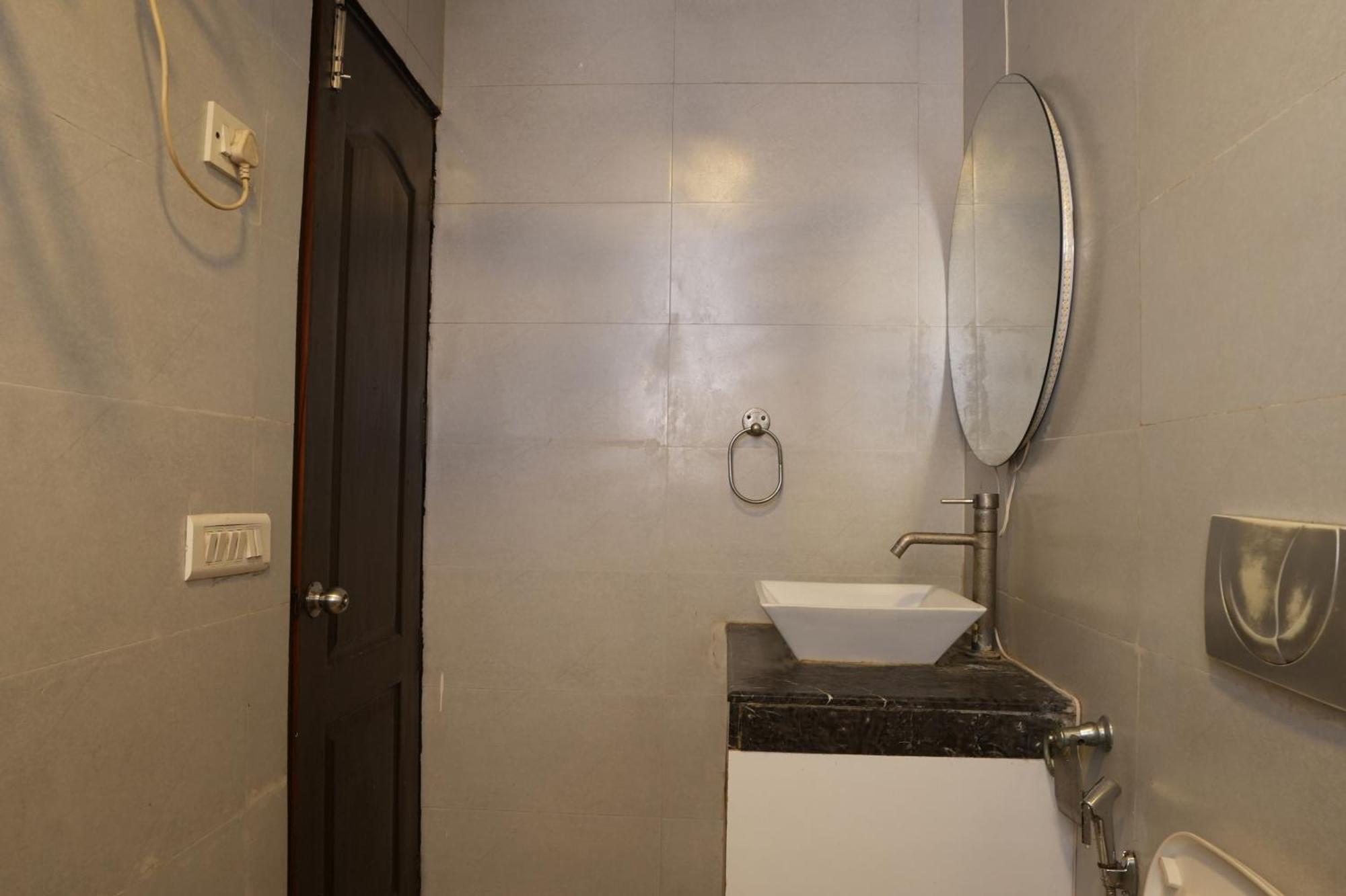 Hotel Elite Sector 45 I Gurgaon Central I Couple Friendly Exterior photo